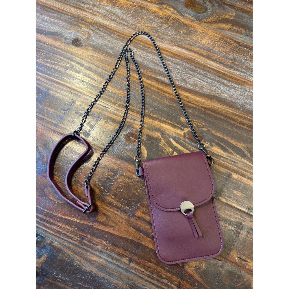 Save the Girls Burgundy Touchscreen‎ Crossbody Phone Purse Wallet Gunmetal Chain